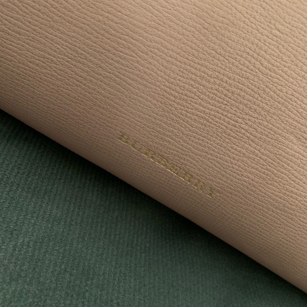 Burberry Banner leather tote - Picture 16 of 16
